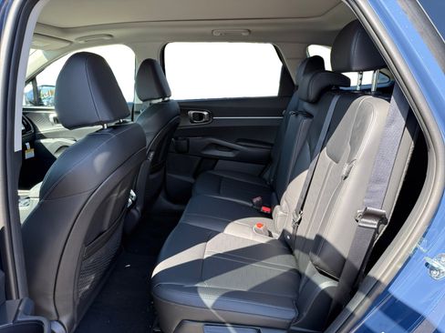 New 2026 Kia Sorento S w/ S Panoramic Sunroof Package image 16