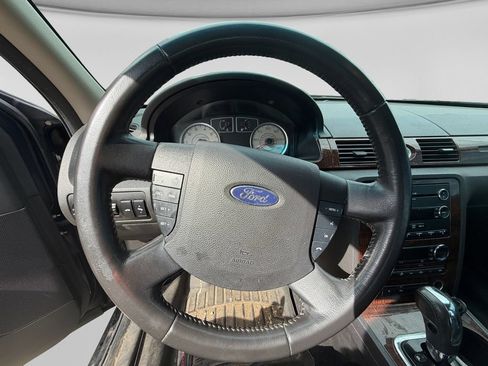 Used 2008 Ford Taurus Limited FWD image 15