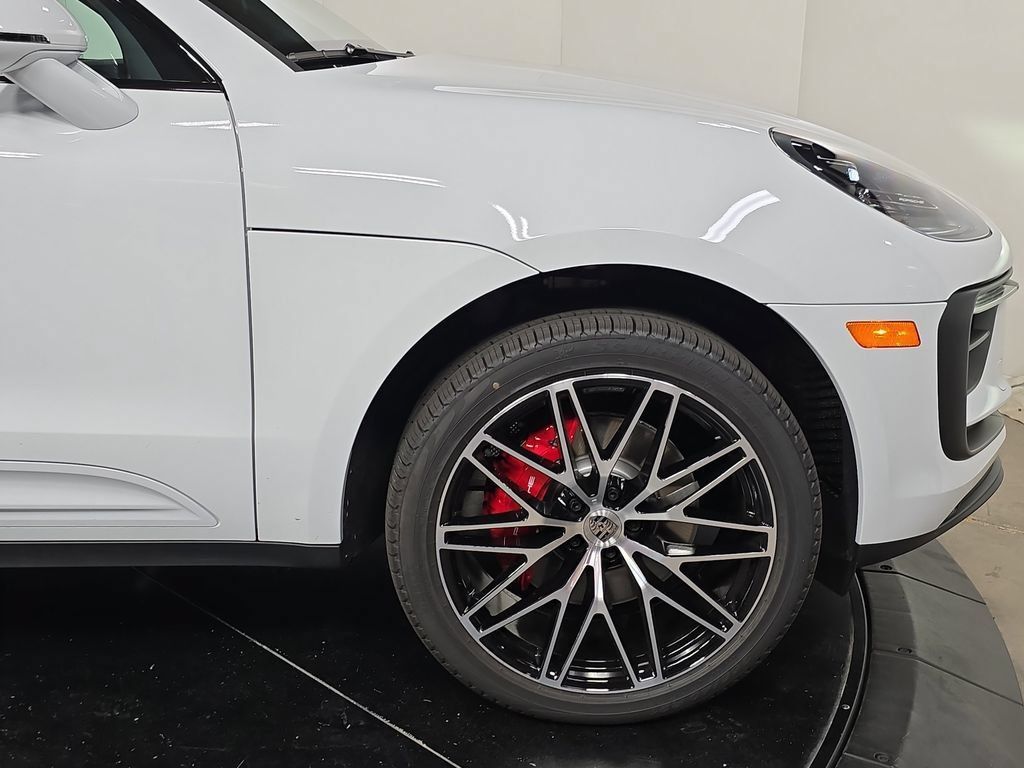 Certified 2026 Porsche Macan S AWD/4WD image 11