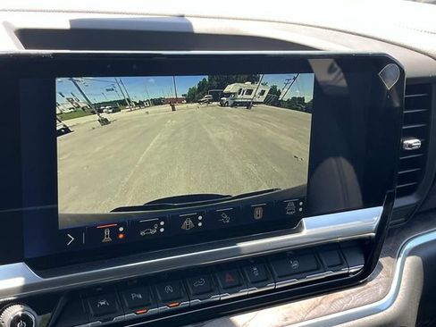 New 2026 Chevrolet Silverado 1500 LTZ w/ LTZ Premium Package AWD/4WD image 32