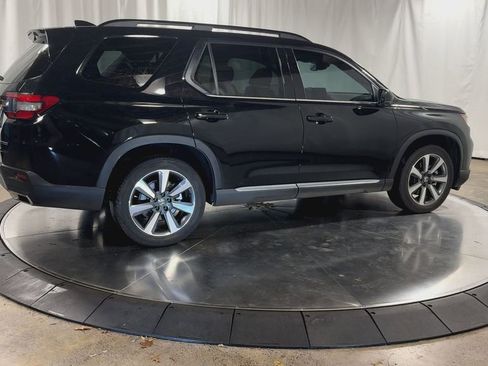 Certified 2023 Honda Pilot Touring image 10