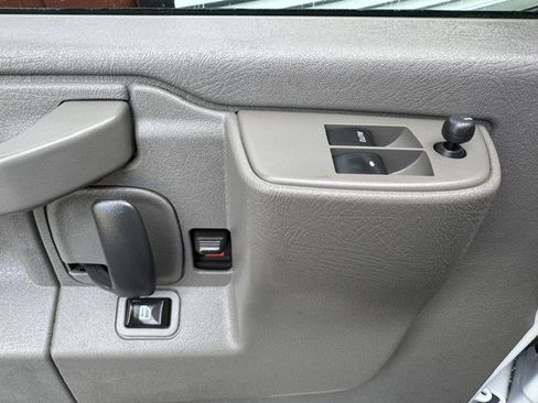 Used 2020 Chevrolet Express 2500 w/ Safety Package RWD image 15