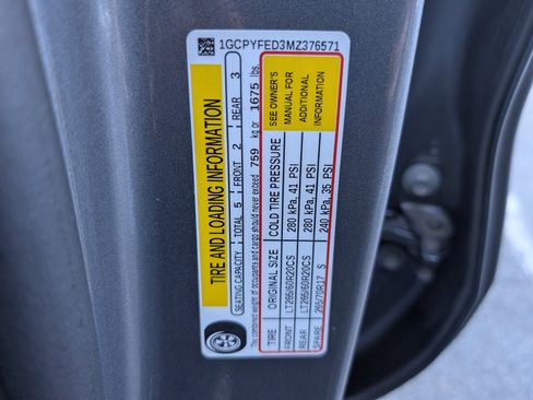 Used 2021 Chevrolet Silverado 1500 LT Trail Boss w/ Bed Protection Package image 38