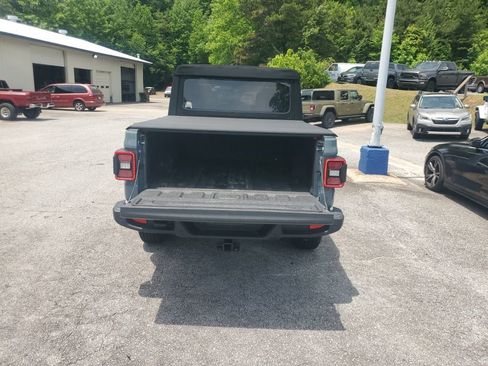 Used 2024 Jeep Gladiator Sport AWD/4WD image 8