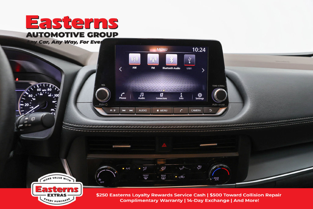 Used 2023 Nissan Rogue S AWD/4WD image 13