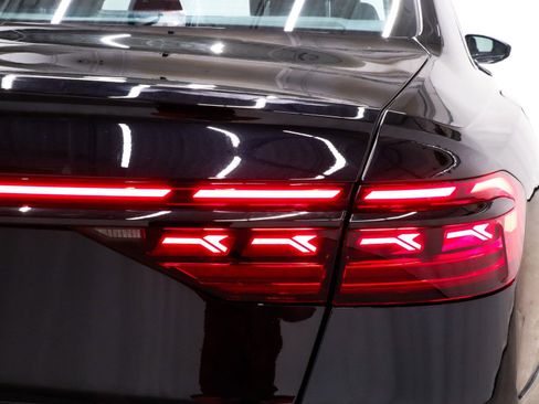 Used 2024 Audi S8 image 62