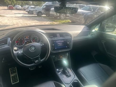 Used 2021 Volkswagen Tiguan SE R-Line FWD image 16