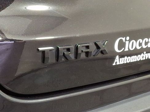 Used 2025 Chevrolet Trax RS image 29
