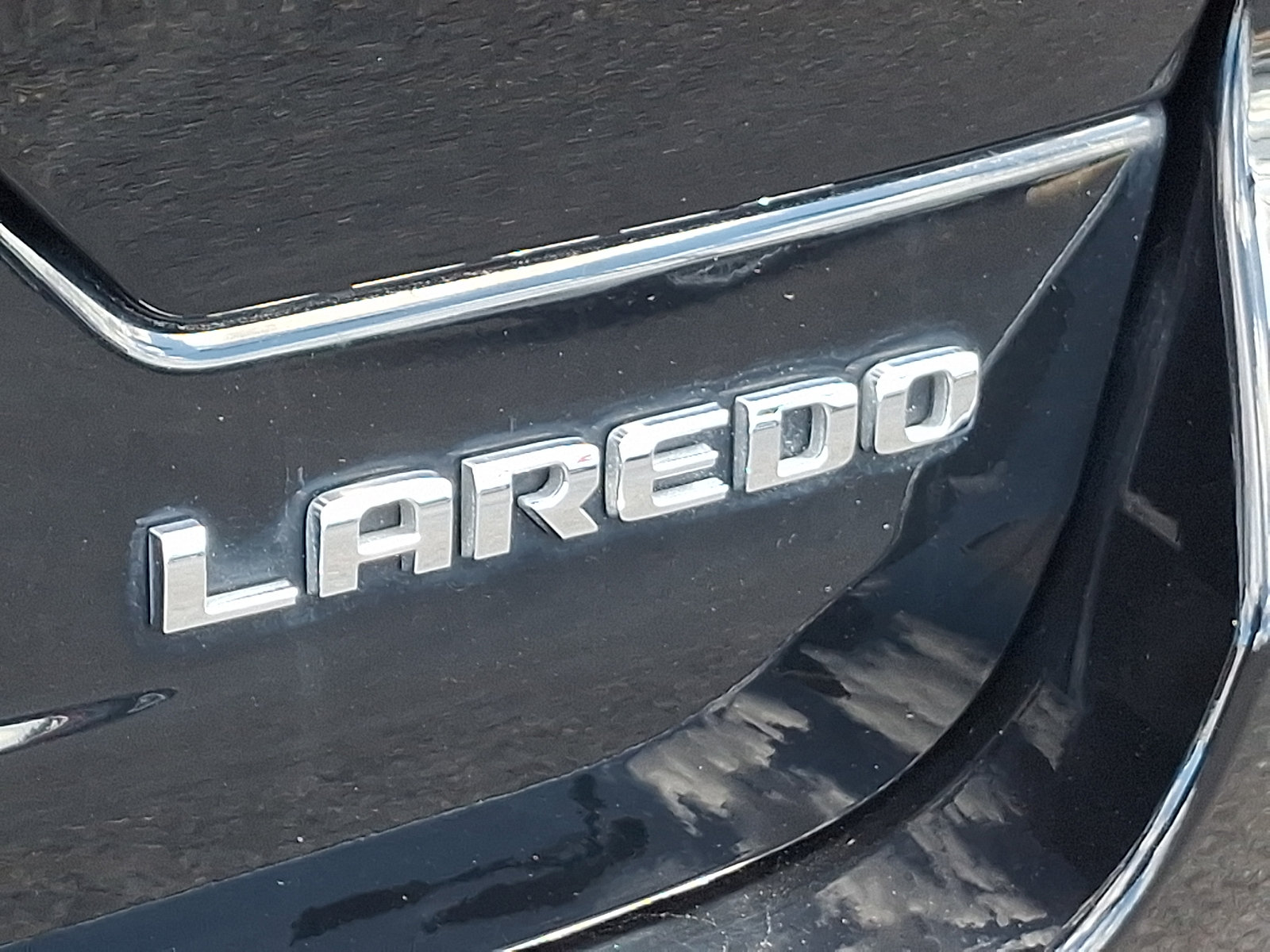 Used 2023 Jeep Grand Cherokee Laredo w/ Luxury Tech Group I AWD/4WD image 30