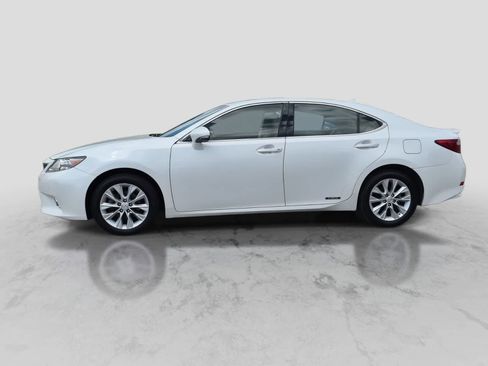 Used 2013 Lexus ES 300h w/ Premium Pkg FWD image 5