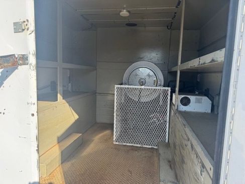 Used 2015 Ford F550 XL w/ Power Equipment Group image 8