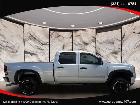 Used 2014 GMC Sierra 3500 SLE w/ Convenience Package AWD/4WD image 8