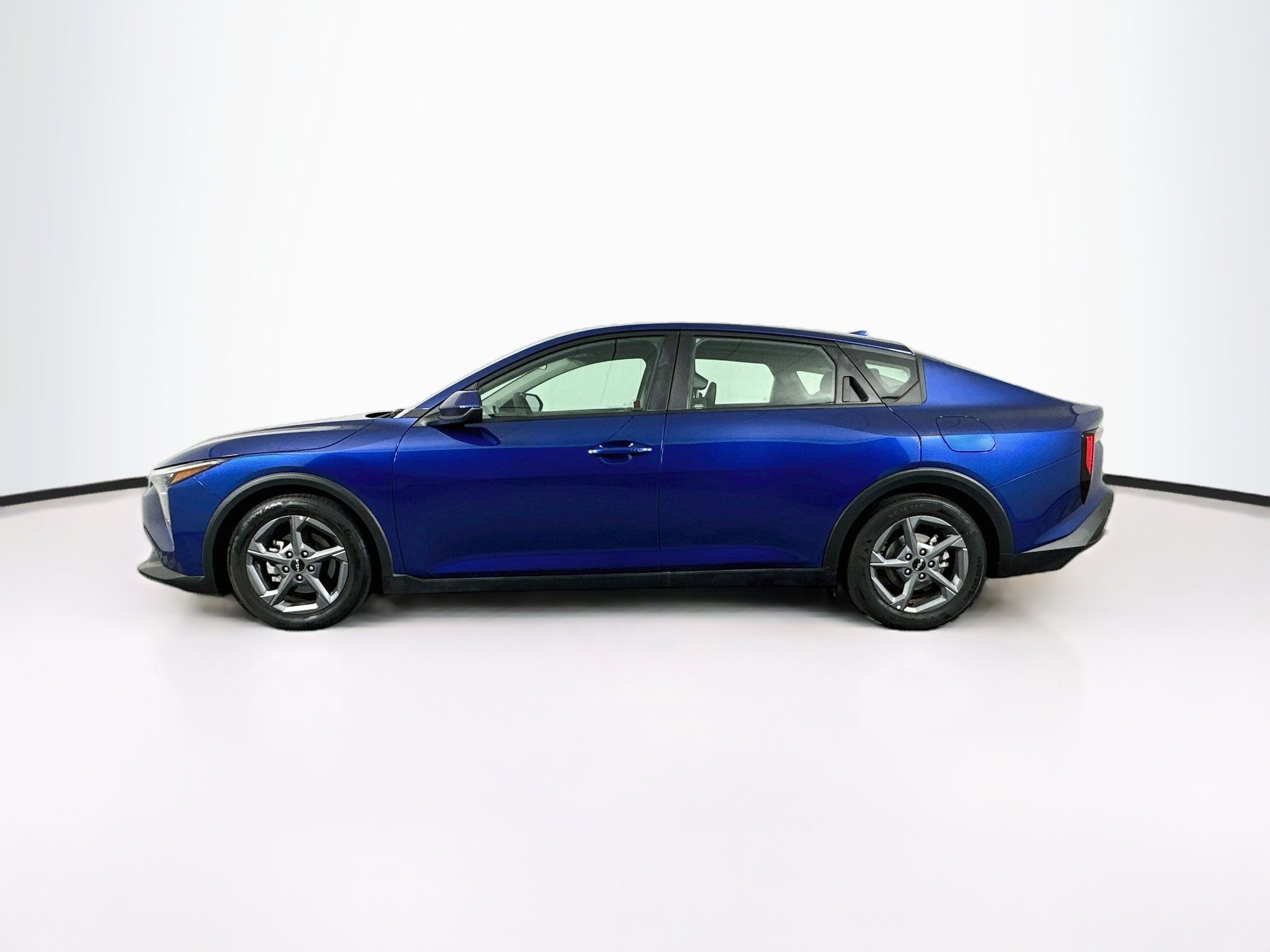 Used 2025 Kia K4 FWD image 4