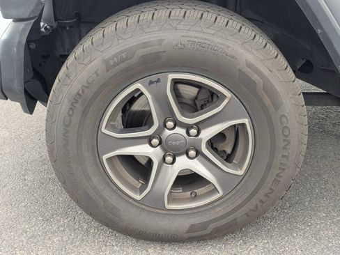 Used 2018 Jeep Wrangler Unlimited Sport S AWD/4WD image 11