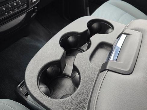 Used 2017 RAM 2500 Tradesman w/ Chrome Appearance Group image 35