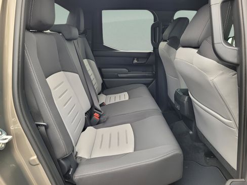 Certified 2025 Toyota Tacoma TRD Off-Road image 19