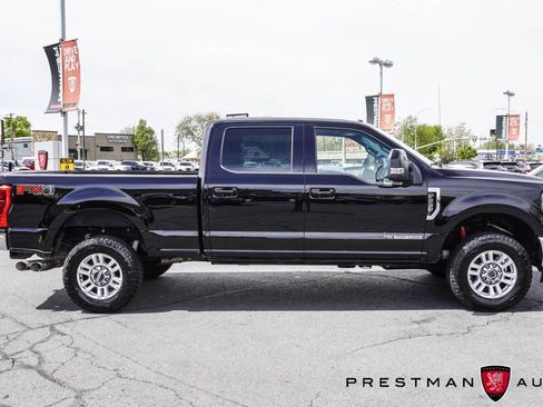 Used 2017 Ford F250 Lariat w/ Lariat Ultimate Package image 30