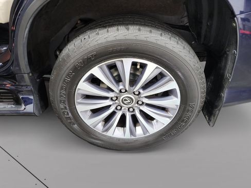 Used 2020 Lexus GX 460 Luxury w/ Accessory Package AWD/4WD image 14