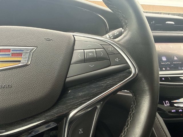 Used 2020 Cadillac XT5 Premium Luxury w/ LPO, Floor Liner Package AWD/4WD image 41