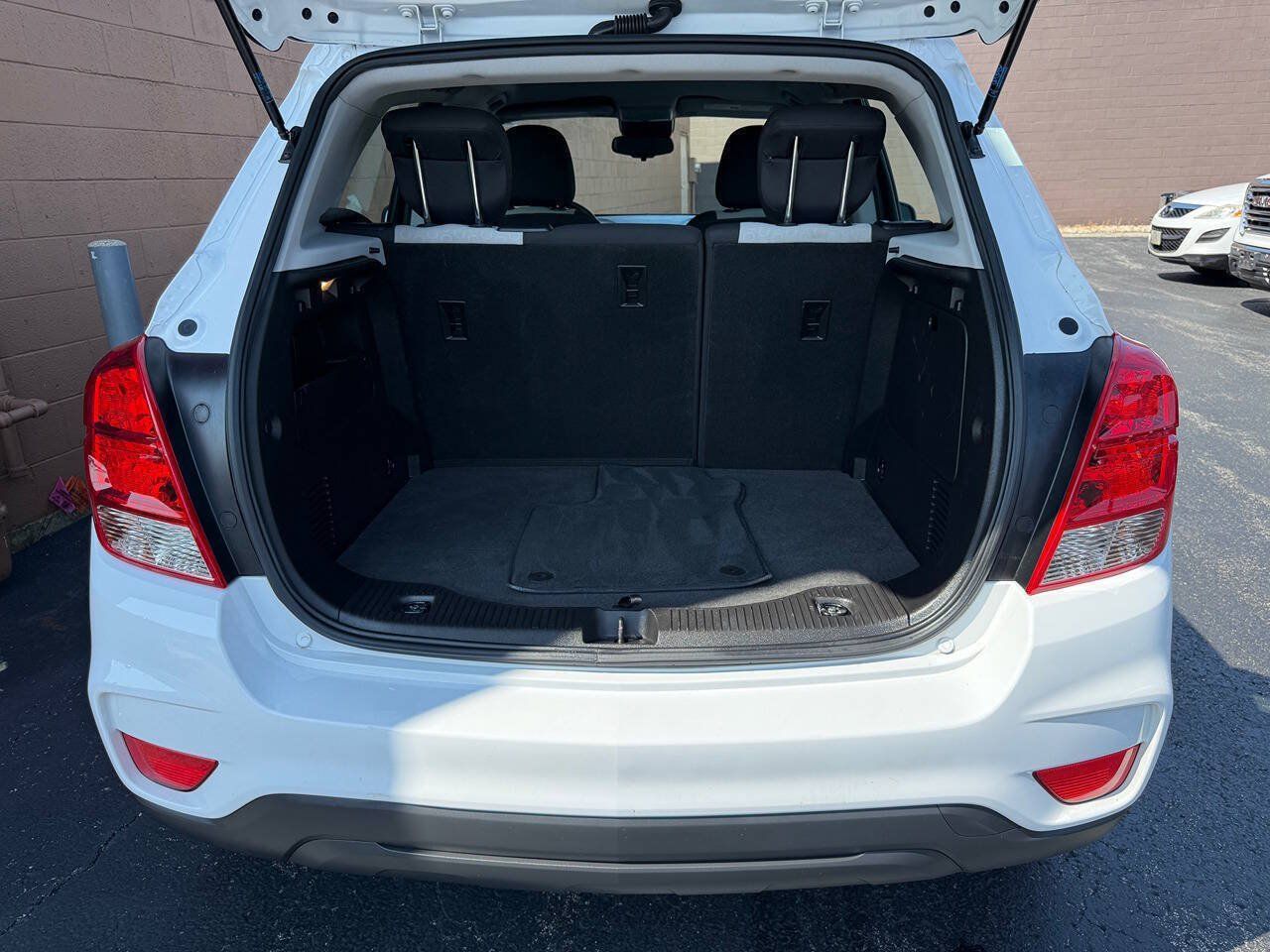 Used 2020 Chevrolet Trax LS FWD image 20