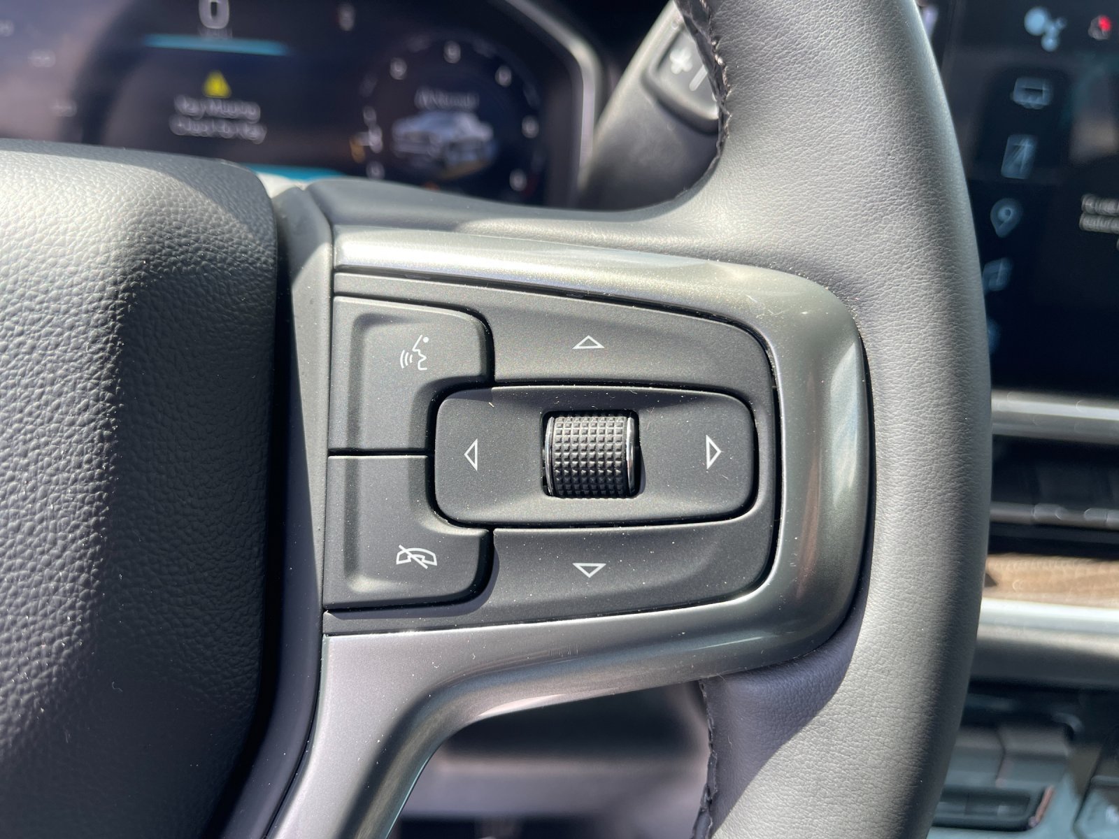 Used 2026 Chevrolet Silverado 1500 LT RWD image 28