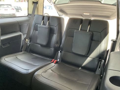 Used 2019 Ford Flex Limited AWD/4WD image 12