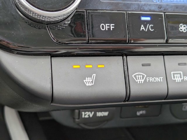Used 2025 Hyundai Elantra Limited FWD image 25