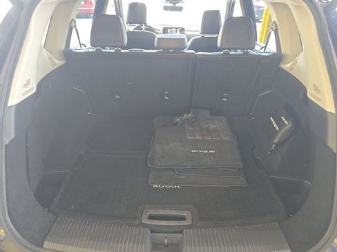 Used 2023 Nissan Rogue Platinum w/ Platinum Premium Package FWD image 5