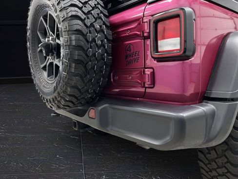 Certified 2024 Jeep Wrangler Willys image 30