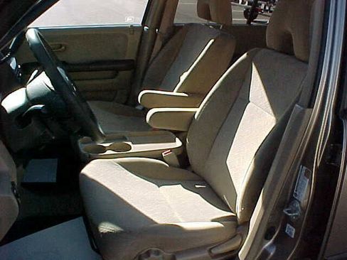 Used 2005 Honda CR-V EX image 16