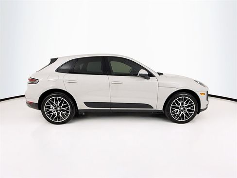 Used 2020 Porsche Macan image 8