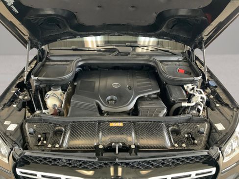 Used 2022 Mercedes-Benz GLS 450 4MATIC image 10