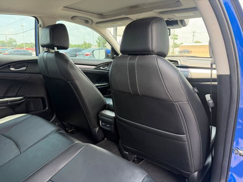 Used 2017 Honda Civic Touring image 13