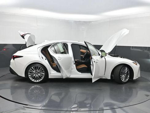Used 2024 Lexus IS 300 w/ Premium Package RWD image 34