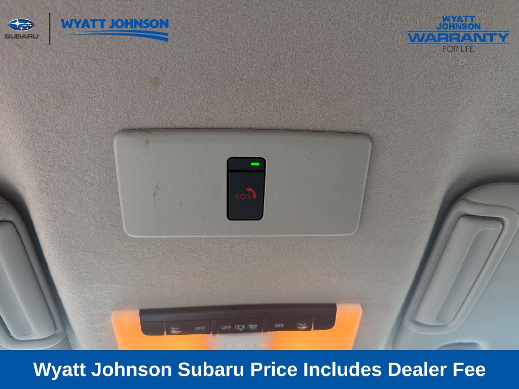 Used 2024 Nissan Versa SR FWD image 29