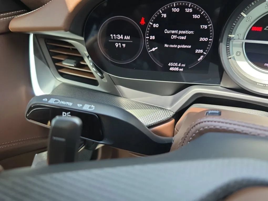 Used 2022 Porsche 911 Turbo S AWD/4WD image 20