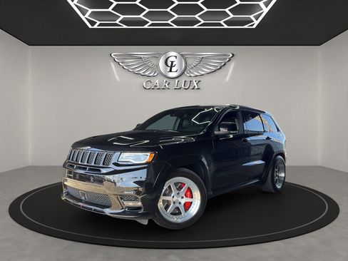 Used 2020 Jeep Grand Cherokee SRT w/ Trailer Tow Group IV image 3