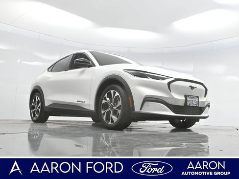 New 2024 Ford Mustang Mach-E Select image 2