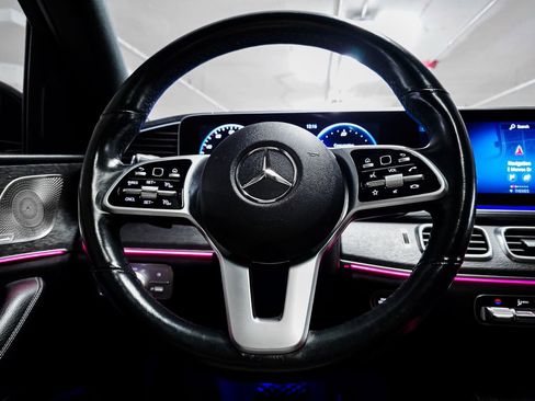 Used 2022 Mercedes-Benz GLS 450 4MATIC image 24