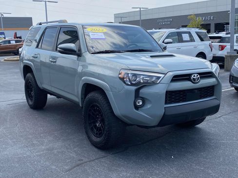 Used 2023 Toyota 4Runner TRD Off-Road Premium w/ Off Road Premium Plus Package AWD/4WD image 1
