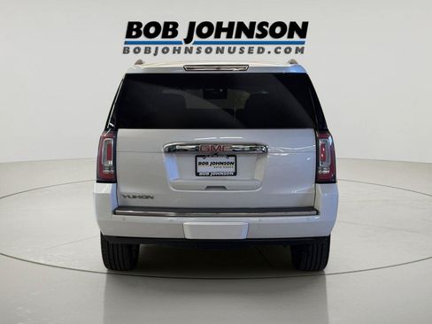 Used 2016 GMC Yukon Denali w/ Open Road Package AWD/4WD image 9