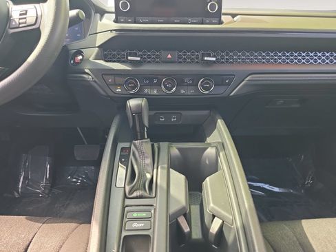 Used 2023 Honda Accord EX image 11