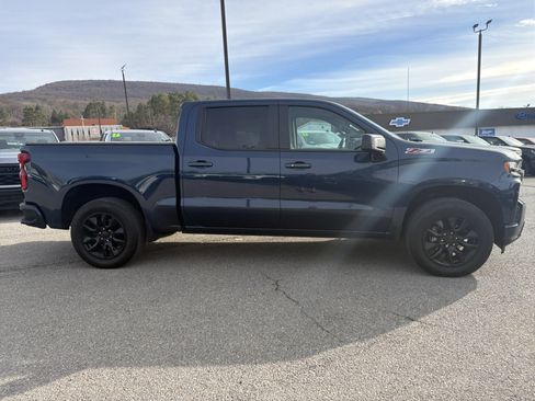 Used 2022 Chevrolet Silverado 1500 RST image 2