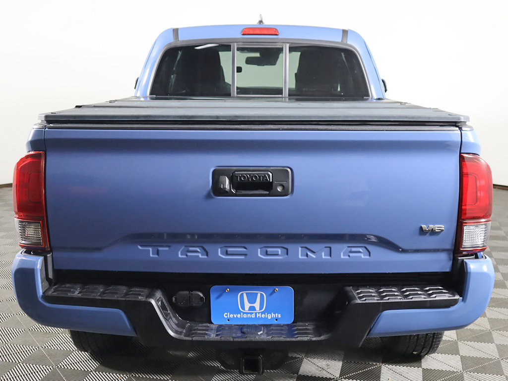 Used 2019 Toyota Tacoma TRD Sport AWD/4WD image 11