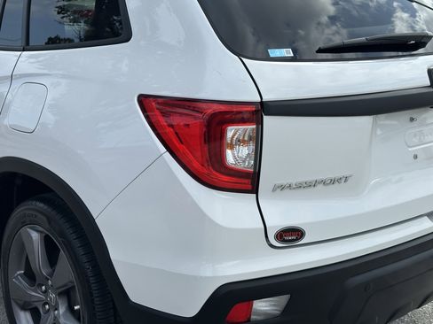 Used 2020 Honda Passport Touring image 11
