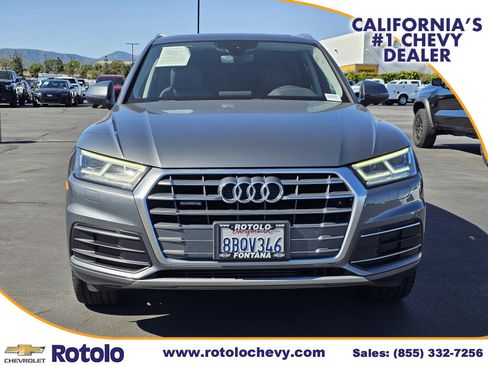 Used 2018 Audi Q5 2.0T Premium Plus w/ Premium Plus Package AWD/4WD image 2