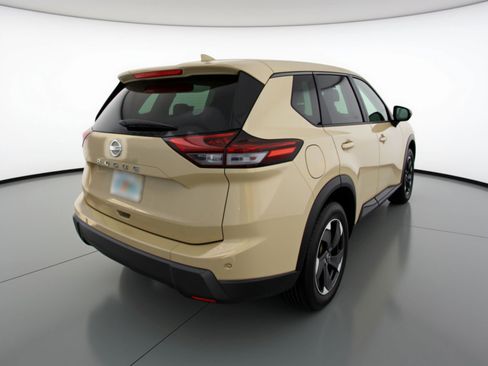 Used 2025 Nissan Rogue SV image 9