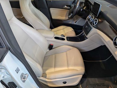 Used 2015 Mercedes-Benz CLA 250 image 20