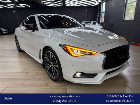 Used 2021 INFINITI Q60 3.0t Luxe w/ Cargo Package RWD image 3