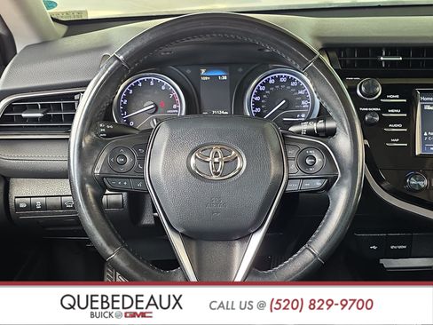 Used 2020 Toyota Camry SE w/ Convenience Package FWD image 12